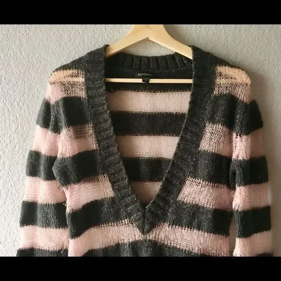 Sweater - Picture 3 of 5